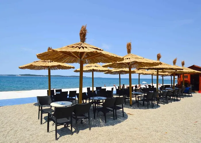 In - Istrien 36865 *